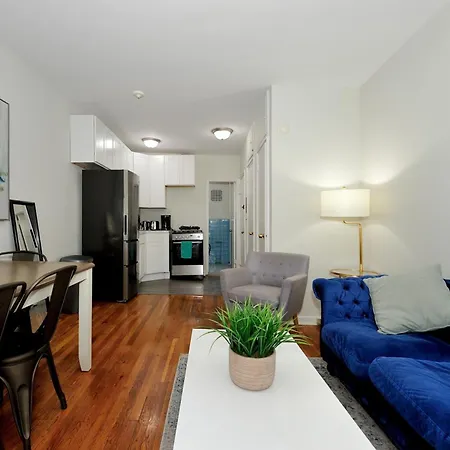 Charming Ues Studio Walk To Subway Central Park